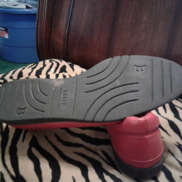 Vintage-Balley-Tramp-Red-Sneakers - Picture 5 of 5